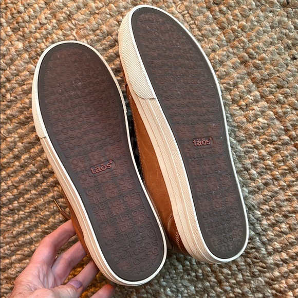 Taos Footwear Tan Leather Sneakers - Picture 11 of 11